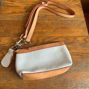 Dooney Bourke Wristlet Crossbody Small Pouch Travel Micro White Tan Keychain
